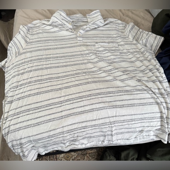 4 5XLT polos. Brands: Goodfellow & co and Winston - Picture 3 of 4